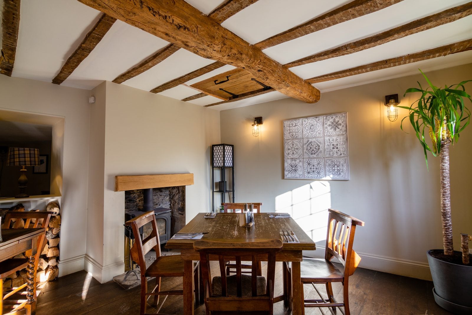 Dining room with fireplace